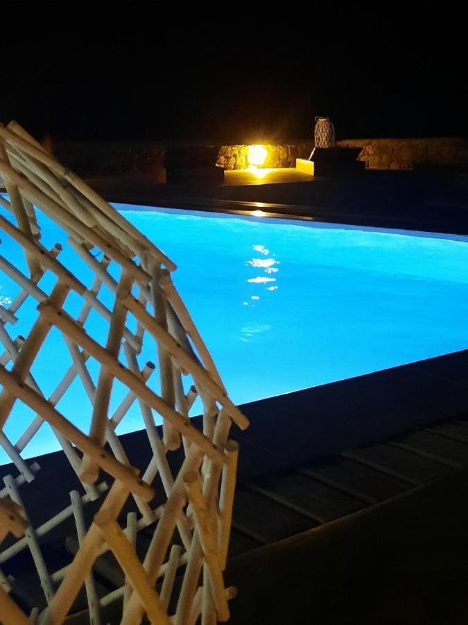Terra White Seaview Pool Apartments & Suites Mykonos Town Екстер'єр фото
